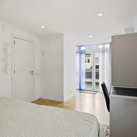 شقة 3 Bedrooms And Pool باريد