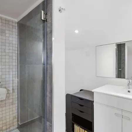 3 Bedrooms And Pool * باريد