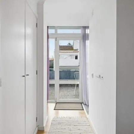 3 Bedrooms And Pool Parede