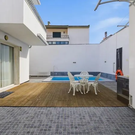 3 Bedrooms&pool *