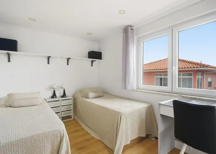 3 Bedrooms And Pool *