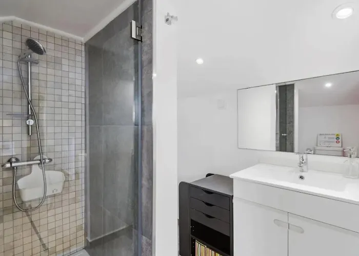 3 Bedrooms And Pool * Parede
